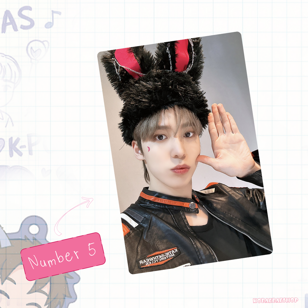 Atz - Yunh handmade photocards kpop inspired - Set 3